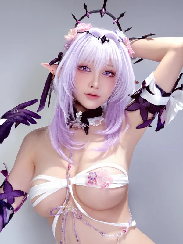 遐蝶 Castorice 自拍 - 水淼Aqua